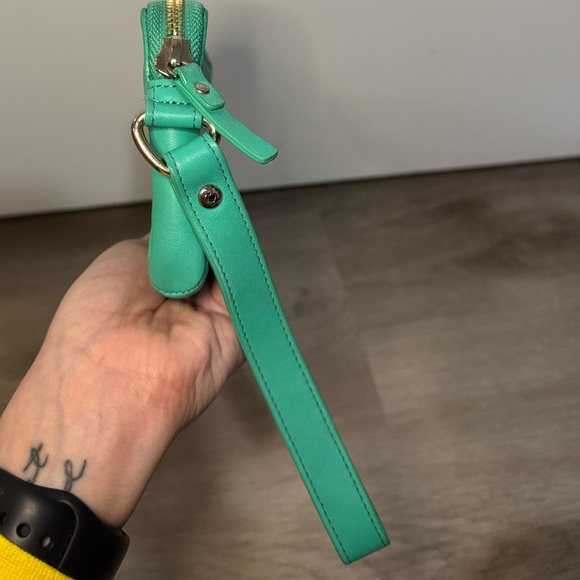 Kate Spade Staci Green Medium L-Zip Wristlet - Picture 5 of 9